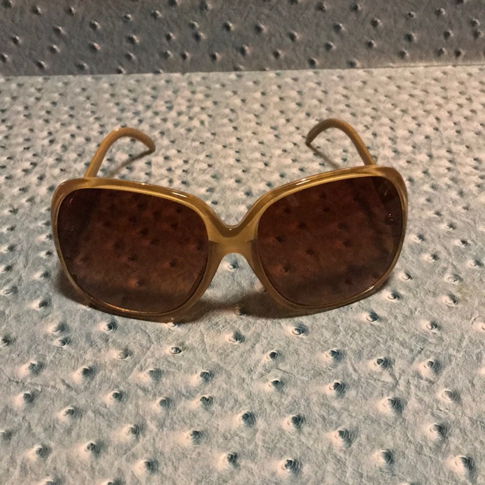 Tan Round Frame Sunglasses